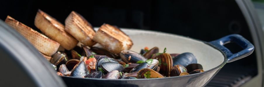 Mussels With Orange & Coconut Sauce